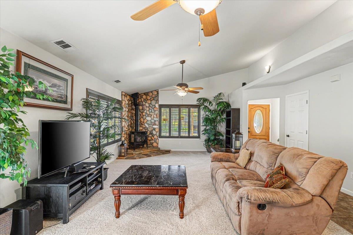 5593 Baldwin Street Valley Springs, CA 95252 - Photo 12 of 65