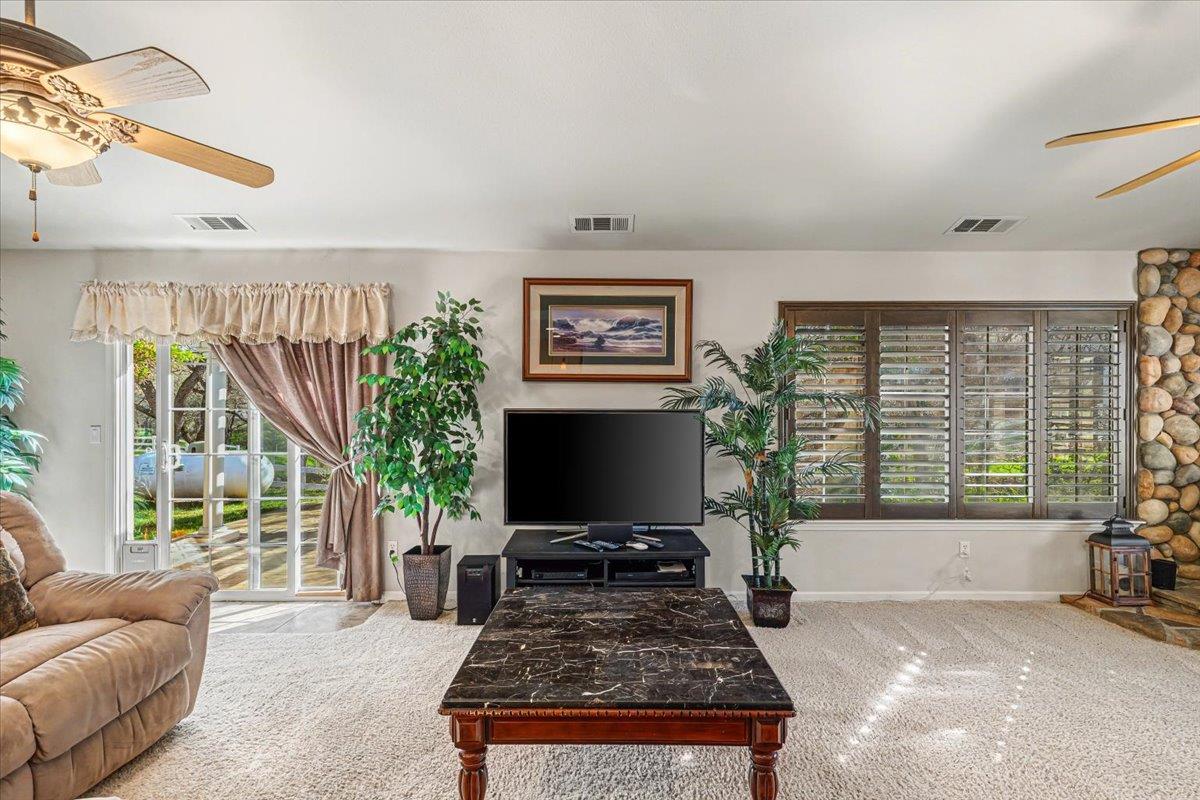 5593 Baldwin Street Valley Springs, CA 95252 - Photo 13 of 65