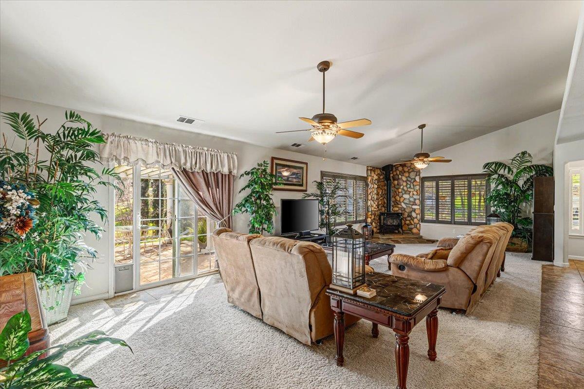 5593 Baldwin Street Valley Springs, CA 95252 - Photo 10 of 65