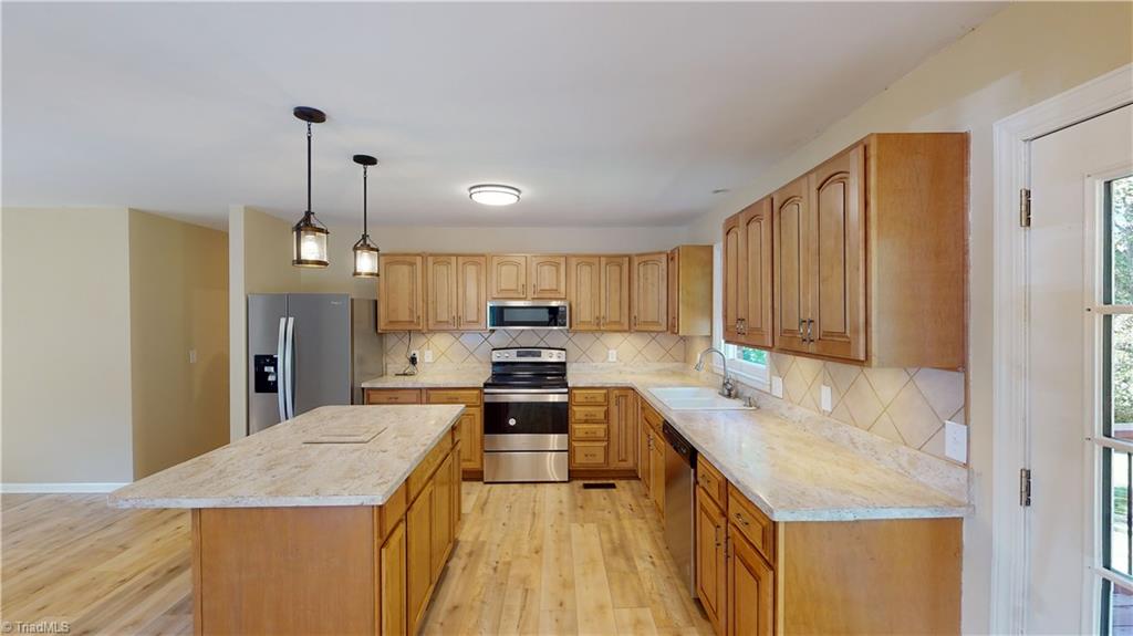 136 Sheep Farm Road Mount Airy, NC 27030 - Photo 11 of 30 Gallery Image 11