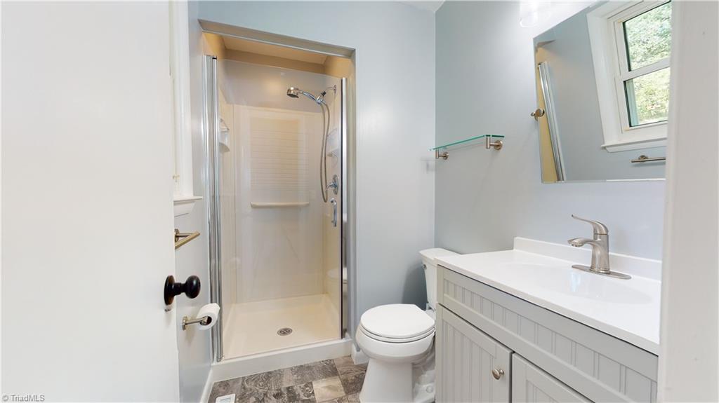 136 Sheep Farm Road Mount Airy, NC 27030 - Photo 16 of 30 Primary Bath