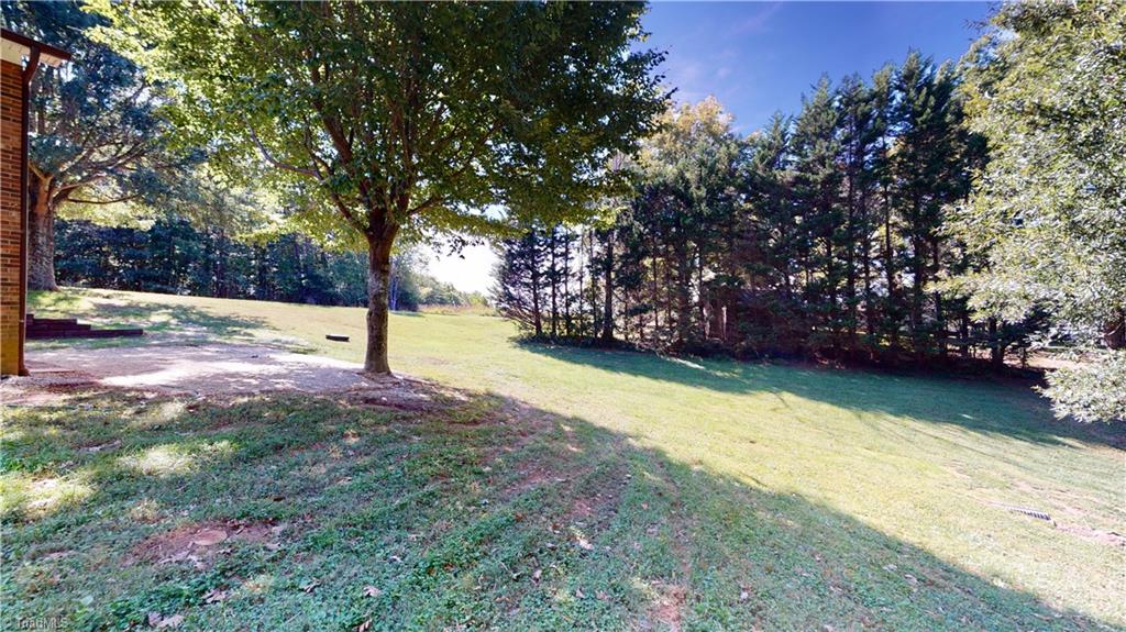 136 Sheep Farm Road Mount Airy, NC 27030 - Photo 5 of 30 Gallery Image 5
