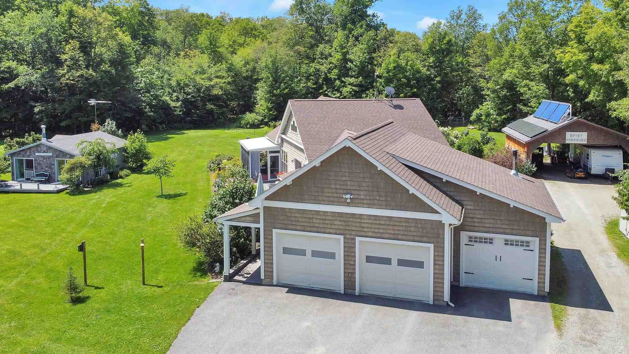 415 Leavensworth Road Hinesburg, VT 05461 - Photo 29 of 31 Gallery Image 29