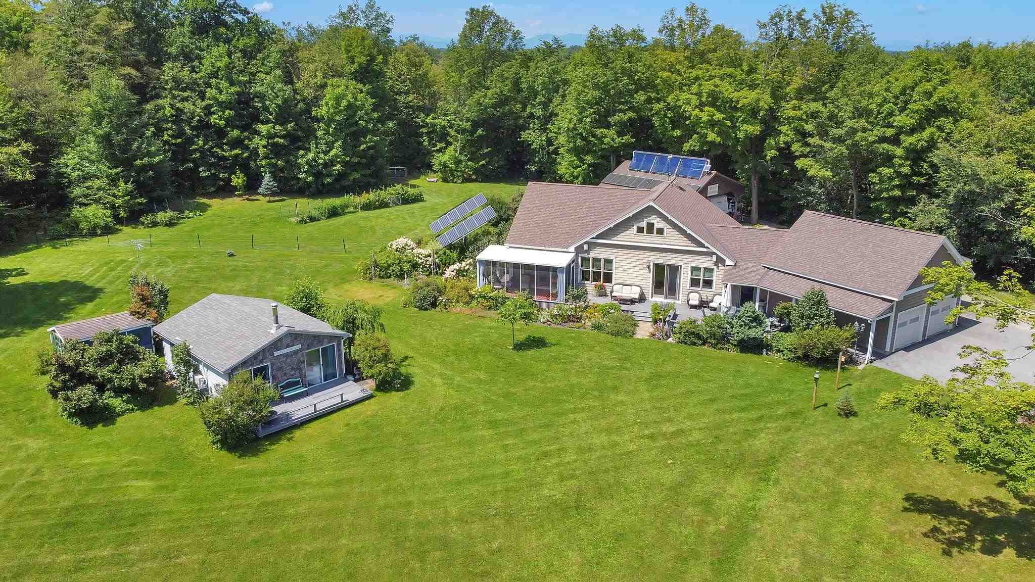 415 Leavensworth Road Hinesburg, VT 05461 - Photo 3 of 31 Gallery Image 3