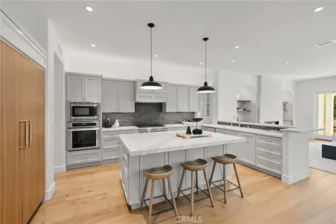 $6,995,000 | 15 Seabluff, Newport Beach, CA 92660