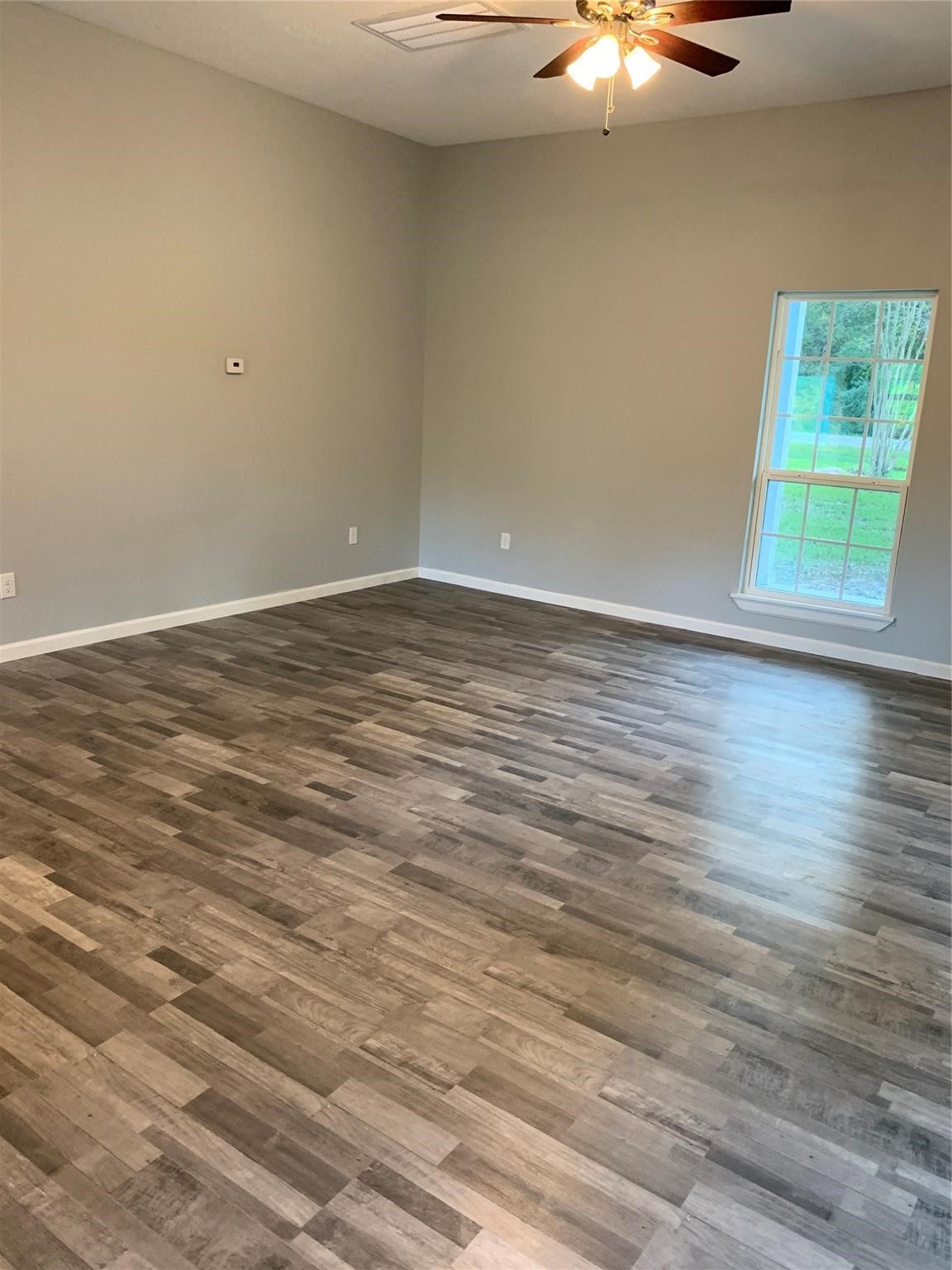 10873 Coaster Lane Conroe, TX 77306 - Photo 4 of 14