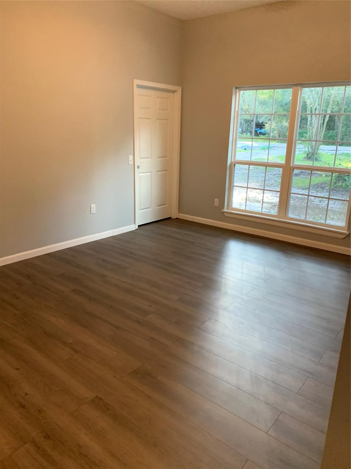 10873 Coaster Lane Conroe, TX 77306 - Photo 5 of 14