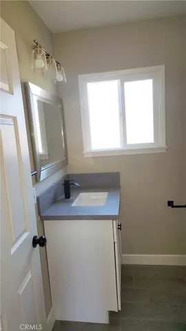 $3,200 | 826 Wyval Avenue, Corona, CA 92882