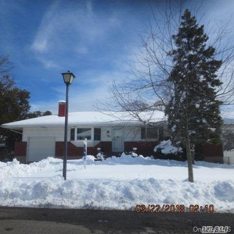 3 Rondell Lane Commack, NY 11725 - Photo 1 of 1 Gallery Image 1