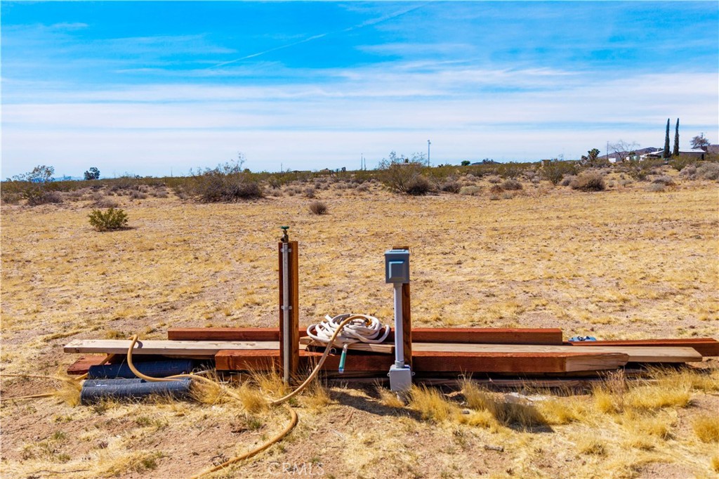 55850 Shannon Road Landers, CA 92285 - Photo 52 of 66 a view of a lake with a ocean view