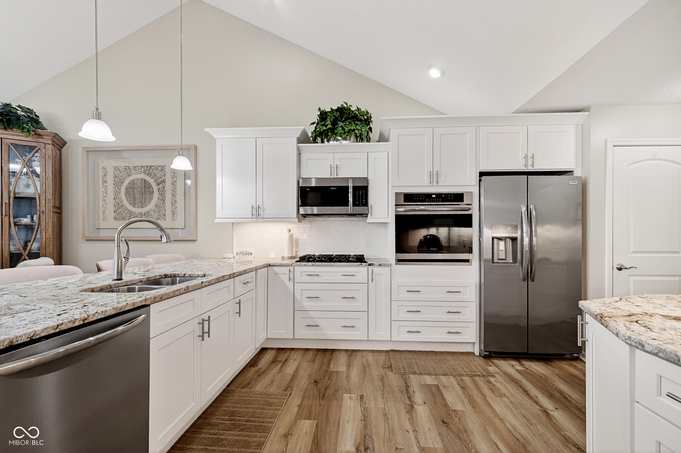 1190 Extraordinary Trail Greenfield, IN 46140 - Photo 8 of 36