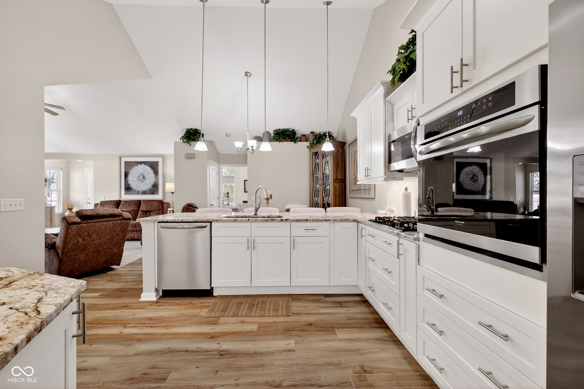 1190 Extraordinary Trail Greenfield, IN 46140 - Photo 9 of 36