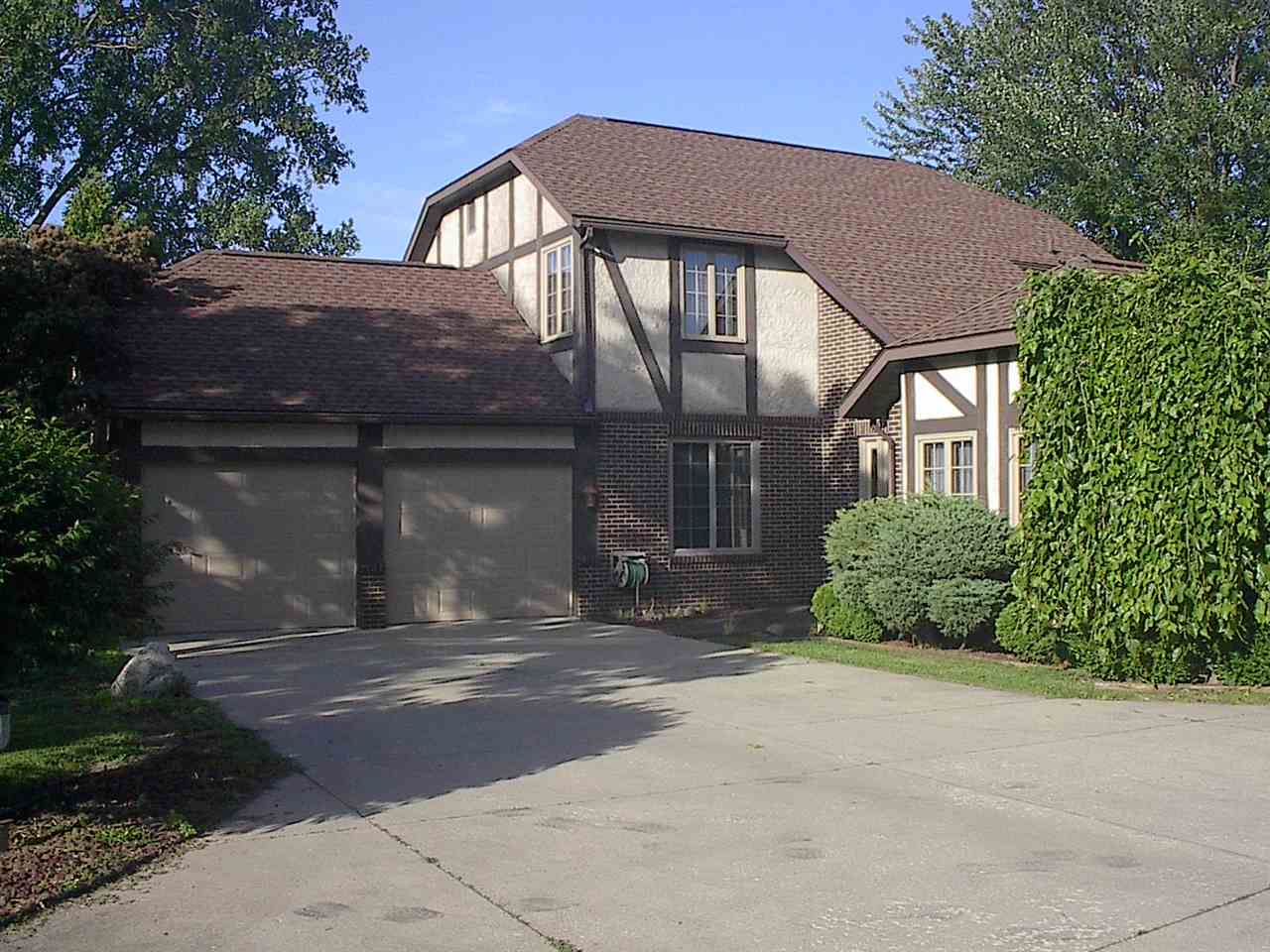 1220 South Wayne Street Waterloo, IN 46793 - Photo 1 of 19 Gallery Image 1