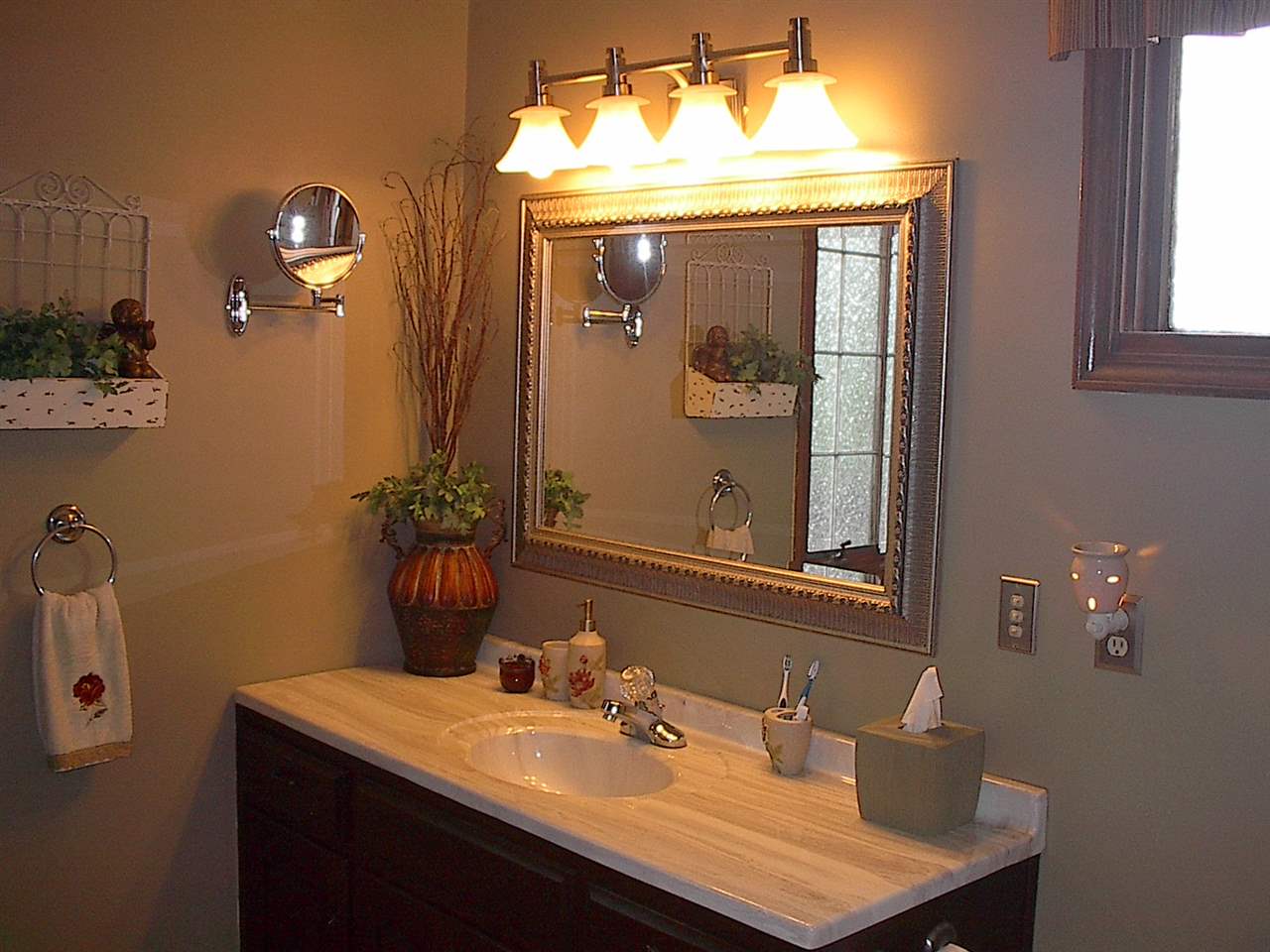 1220 South Wayne Street Waterloo, IN 46793 - Photo 15 of 19 Gallery Image 15