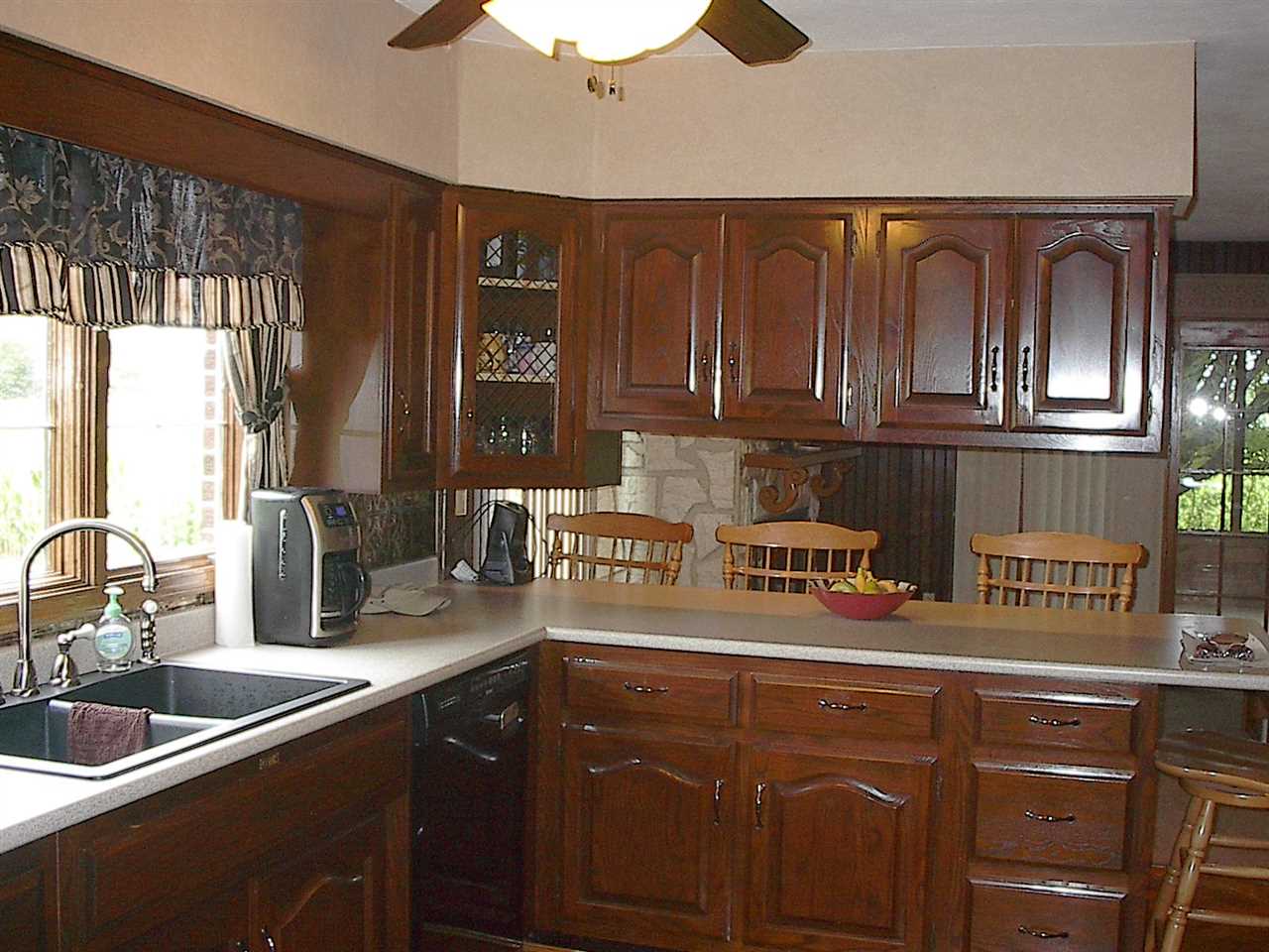1220 South Wayne Street Waterloo, IN 46793 - Photo 3 of 19 Gallery Image 3