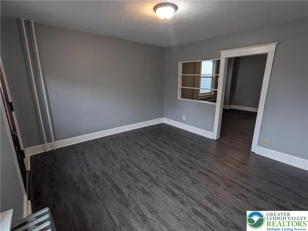$1,720 | 1104 3rd Street, Catasauqua, PA 18032