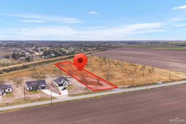 $109,900 | 843 West Mile 13 North, Weslaco, TX 78599