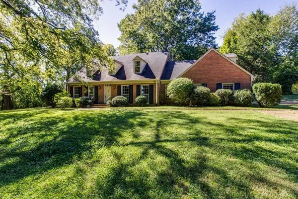 $3,250 | 1501 Hillsboro Road, Franklin, TN 37069