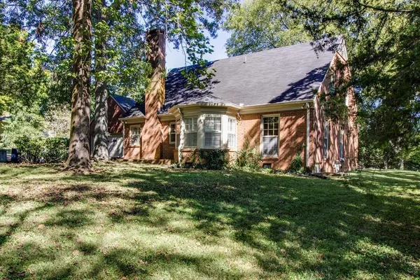 $3,250 | 1501 Hillsboro Road, Franklin, TN 37069
