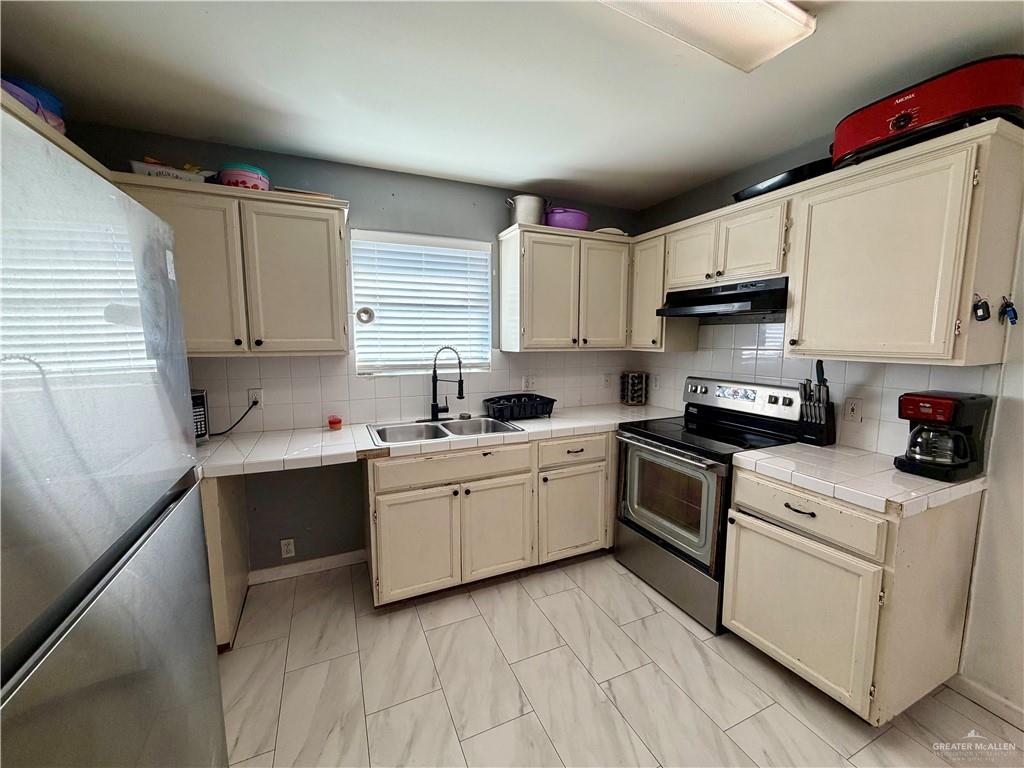 434 Serg Loop Alamo, TX 78516 - Photo 5 of 17