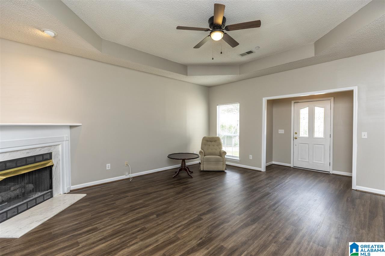 612 3rd Street Northeast Alabaster, AL 35007 - Photo 4 of 34