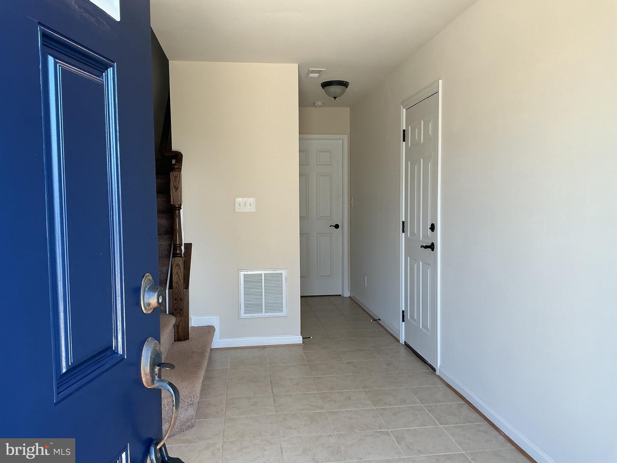 4629 Wensel Road Fredericksburg, VA 22408 - Photo 2 of 30 Entryway