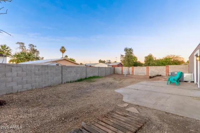 $315,000 | 18238 North 2nd Place, Phoenix, AZ 85022