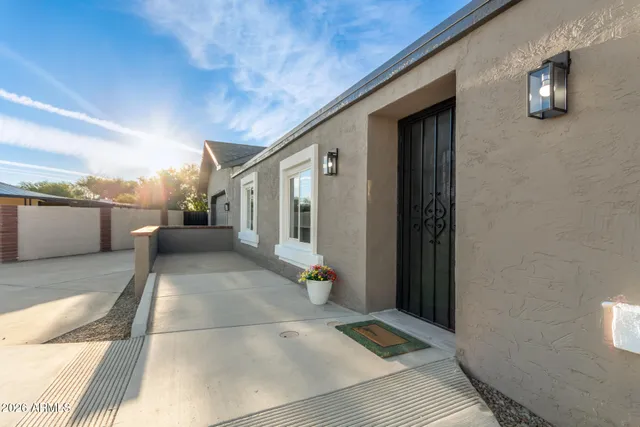 $315,000 | 18238 North 2nd Place, Phoenix, AZ 85022
