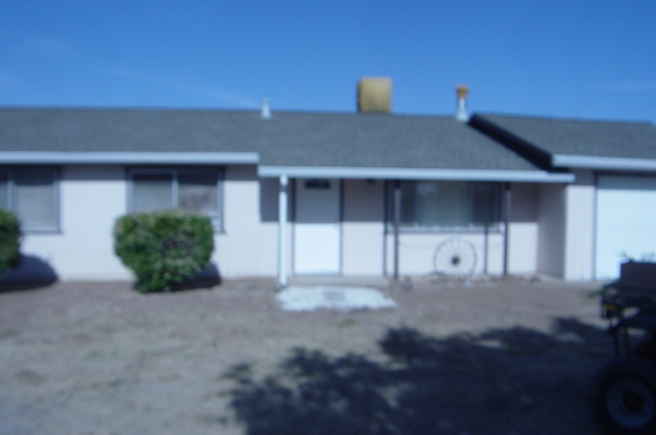 4685 Balls Ferry Road Anderson, CA 96007 - Photo 2 of 13 Front of home with circular driveway