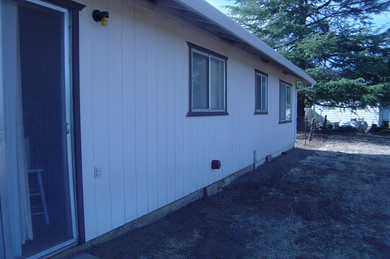 4685 Balls Ferry Road Anderson, CA 96007 - Photo 6 of 13 Back of House