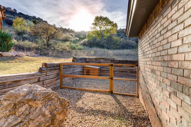 $480,000 | 3 Sunset Lane, Ransom Canyon, TX 79366