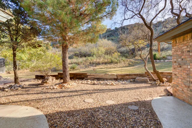 $480,000 | 3 Sunset Lane, Ransom Canyon, TX 79366