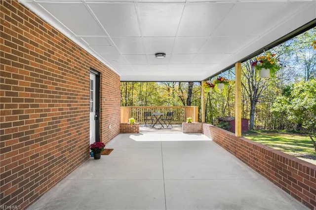 $255,900 | 5109 P P G Drive, Jonesville, NC 28642