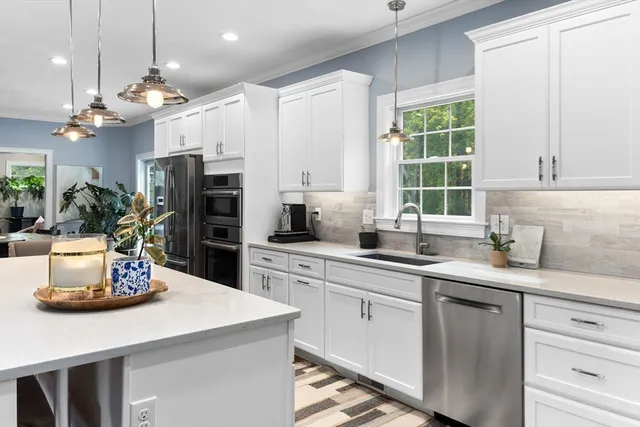 $1,295,000 | 1 Newell Circle, Easton, MA 02375