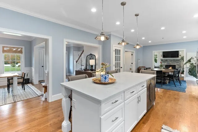 $1,295,000 | 1 Newell Circle, Easton, MA 02375