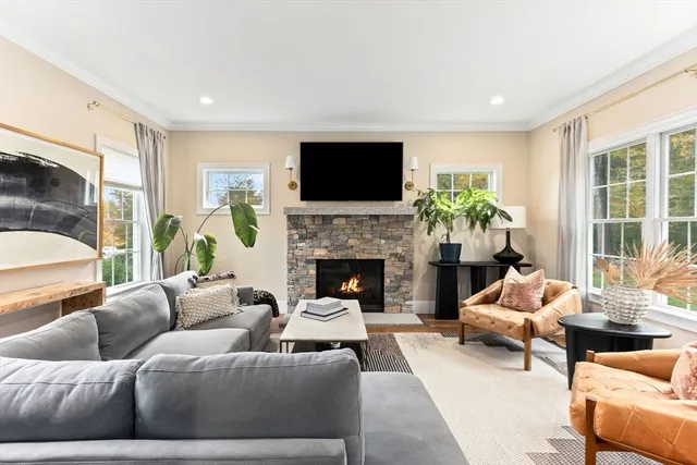 $1,295,000 | 1 Newell Circle, Easton, MA 02375