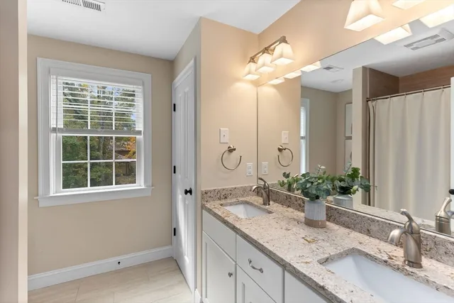 $1,295,000 | 1 Newell Circle, Easton, MA 02375