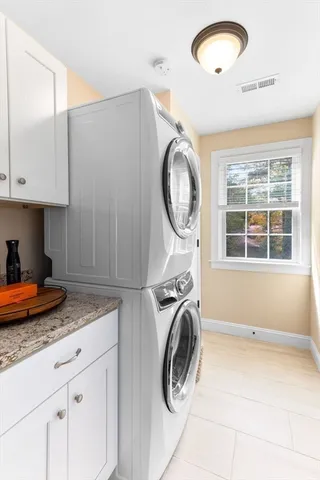 $1,295,000 | 1 Newell Circle, Easton, MA 02375