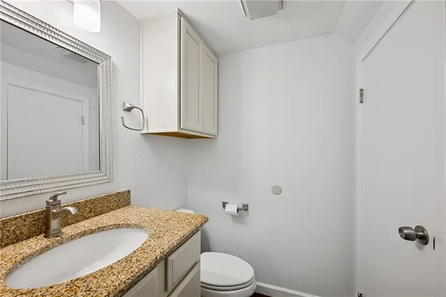 $1,600 | 713 Heavens Drive, Unit 5, Mandeville, LA 70471