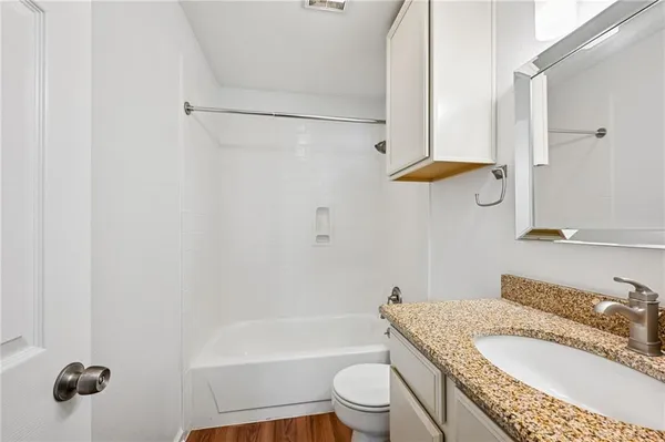 $1,550 | 713 Heavens Drive, Unit 5, Mandeville, LA 70471
