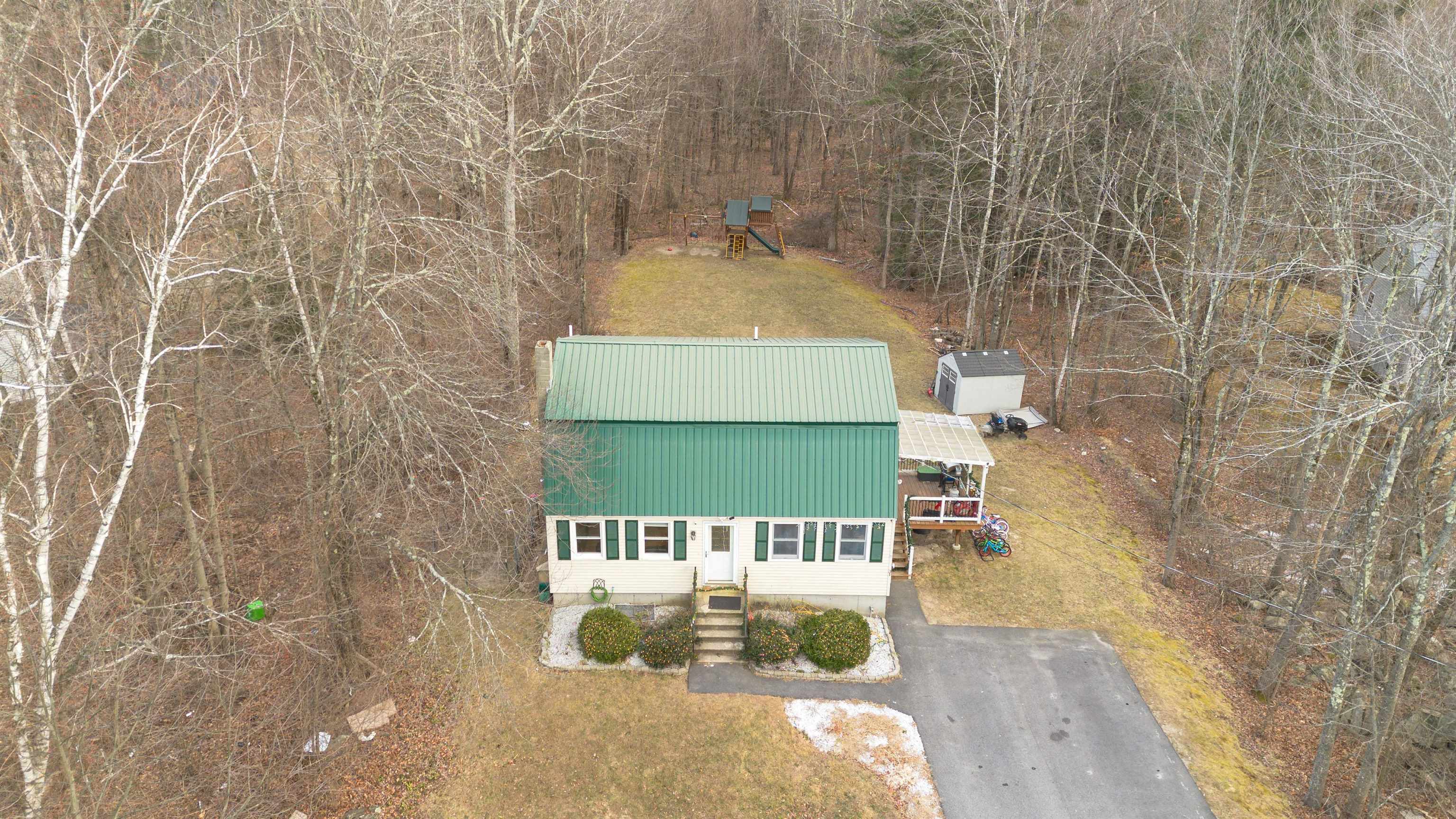 31 Pingree Hill Road Derry, NH 03038 - Photo 1 of 29