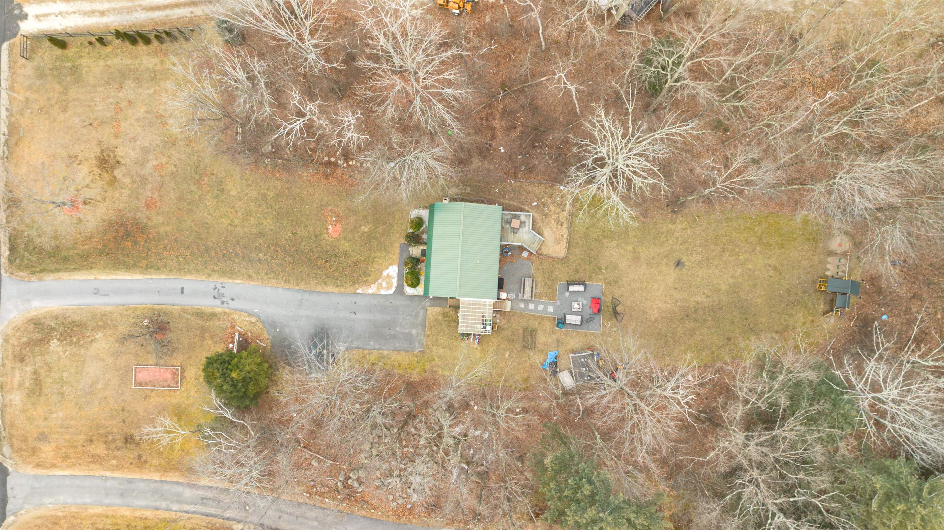 31 Pingree Hill Road Derry, NH 03038 - Photo 2 of 29