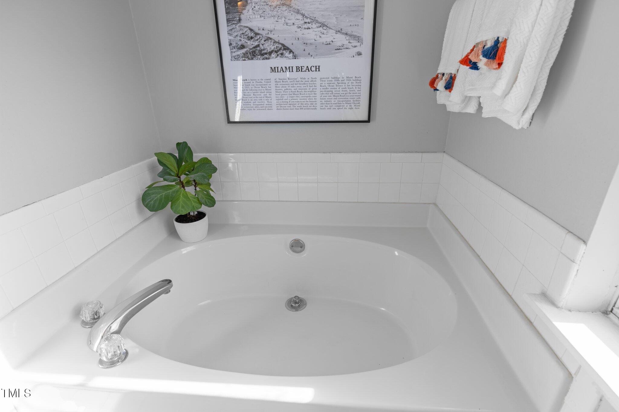 4448 Still Pines Drive Raleigh, NC 27613 - Photo 22 of 35 24-web-or-mls-8Y3A5973