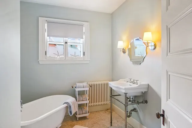 $750,000 | 61 William Street, Worcester, MA 01609