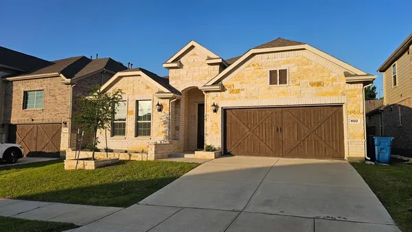 $3,249 | 1022 Lakebend Lane, Lewisville, TX 75010
