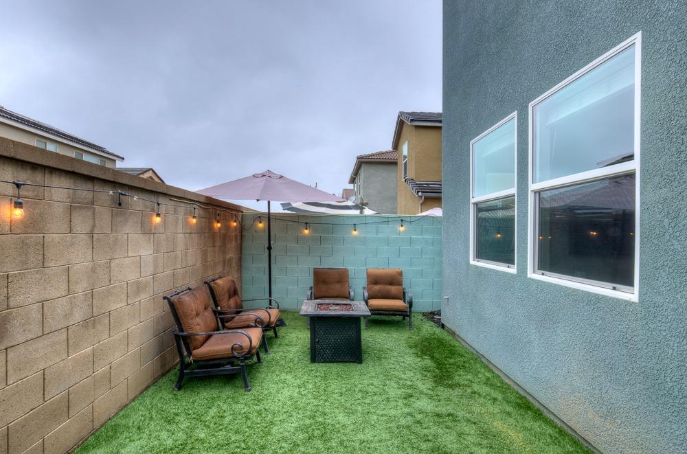 3518 Significant Way Clovis, CA 93619 - Photo 28 of 34 a outdoor living space with furniture and garden view