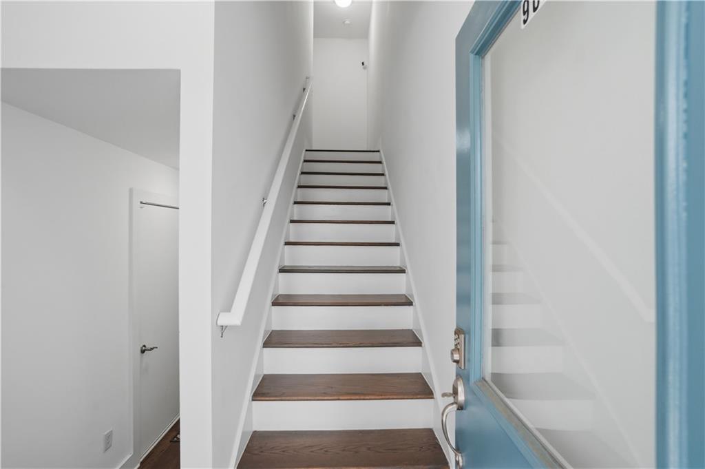 962 Moda Drive Atlanta, GA 30307 - Photo 6 of 44