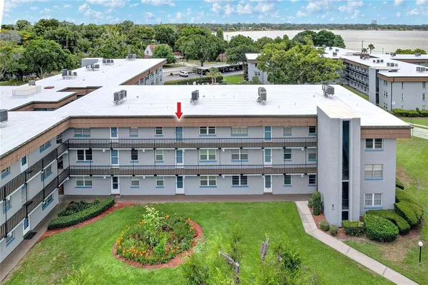 $129,000 | 333 North Lake Howard Drive, Unit 312B, Winter Haven, FL 33880
