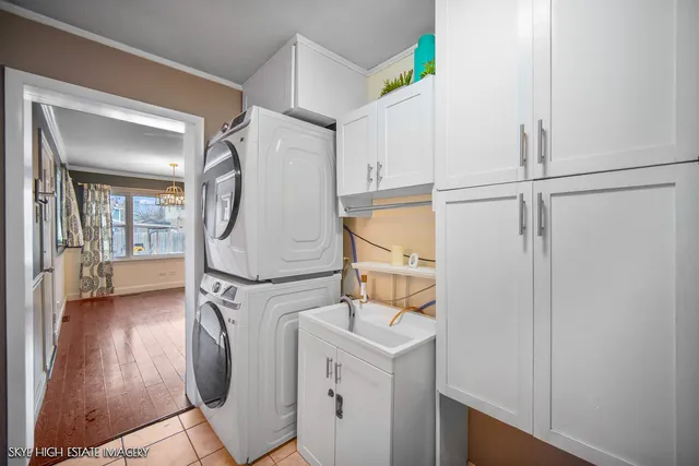 $299,000 | 11326 Nashville Avenue, Worth, IL 60482