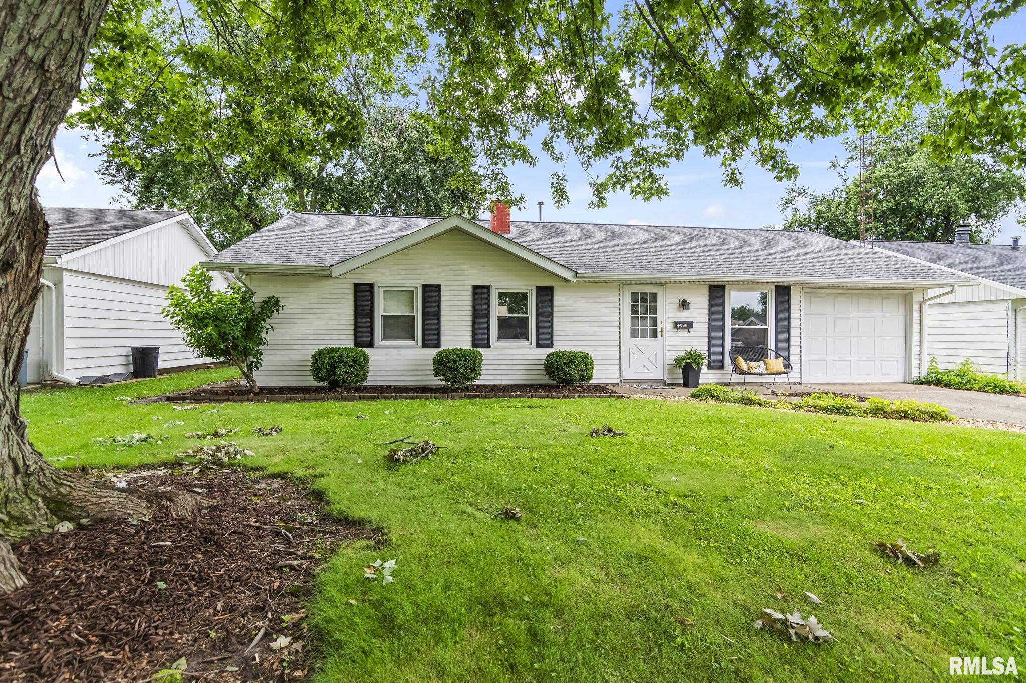 49 Westminster Road Chatham, IL 62629 - Photo 1 of 30 Gallery Image 1